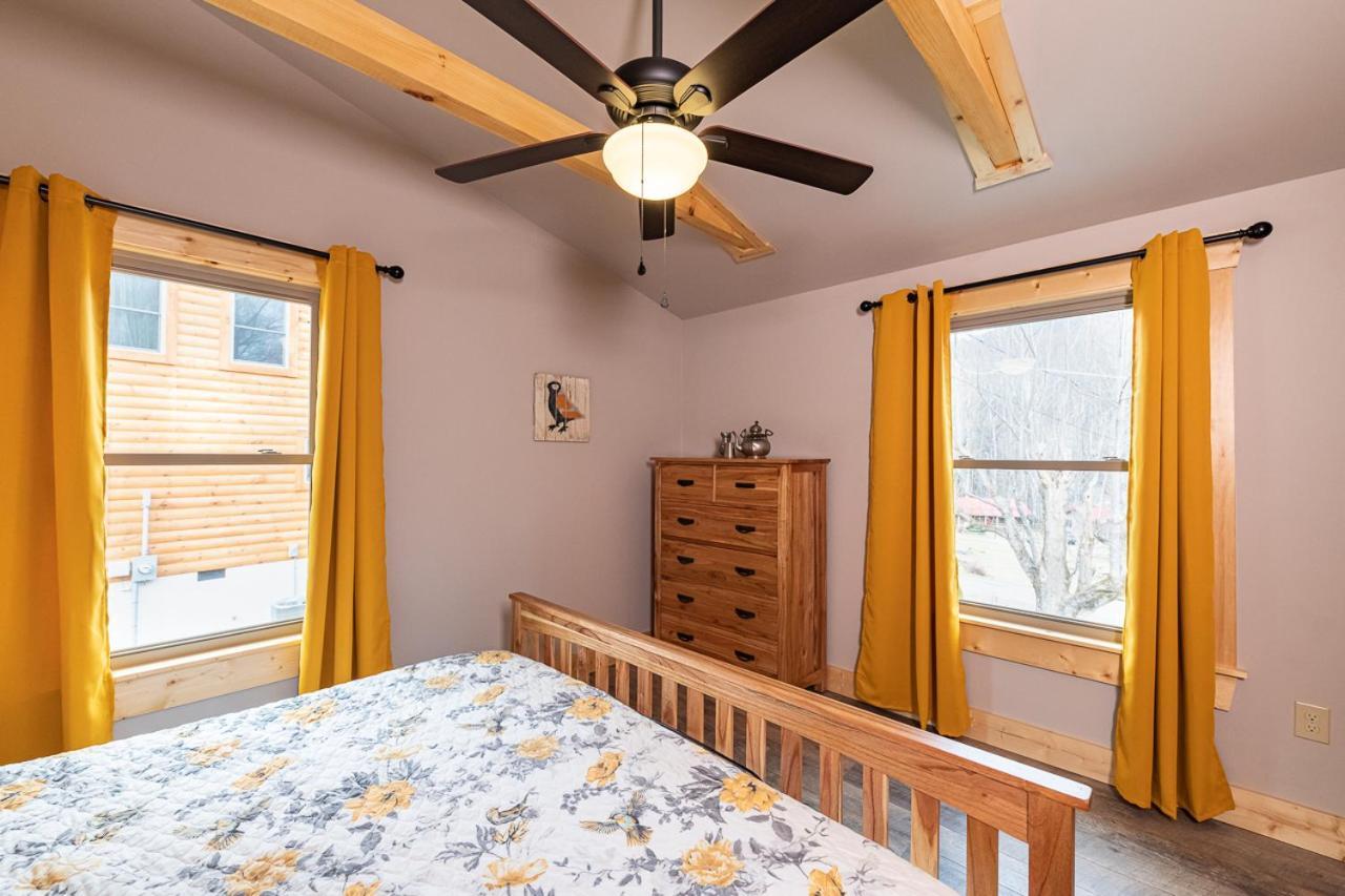 The Red Fox Cabin Villa Maggie Valley Esterno foto