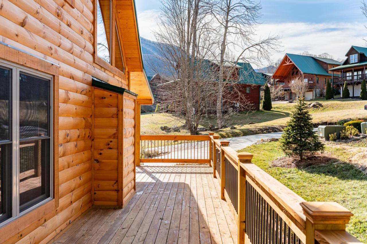 The Red Fox Cabin Villa Maggie Valley Esterno foto