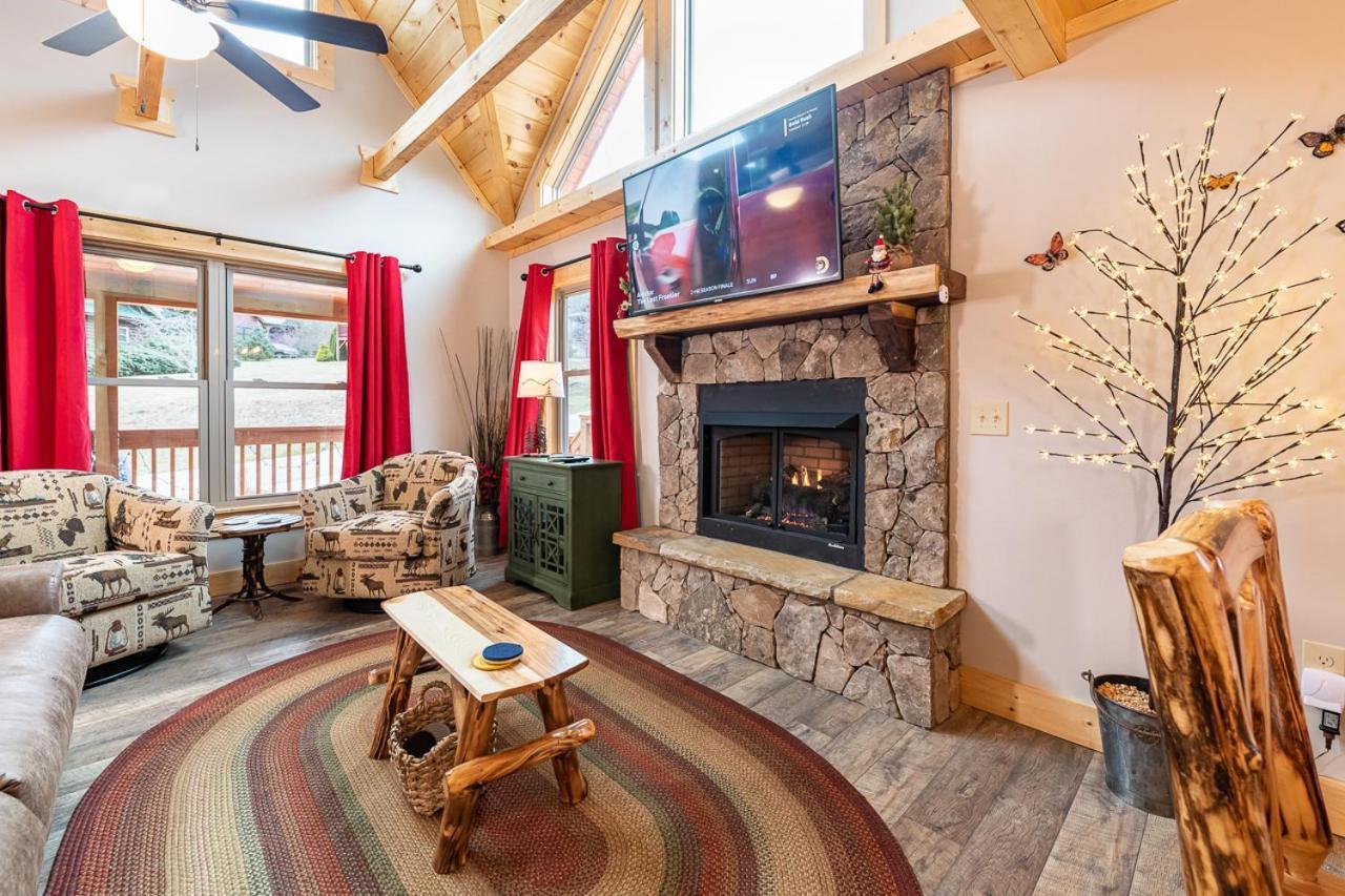 The Red Fox Cabin Villa Maggie Valley Esterno foto