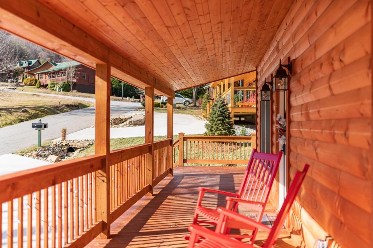 The Red Fox Cabin Villa Maggie Valley Esterno foto